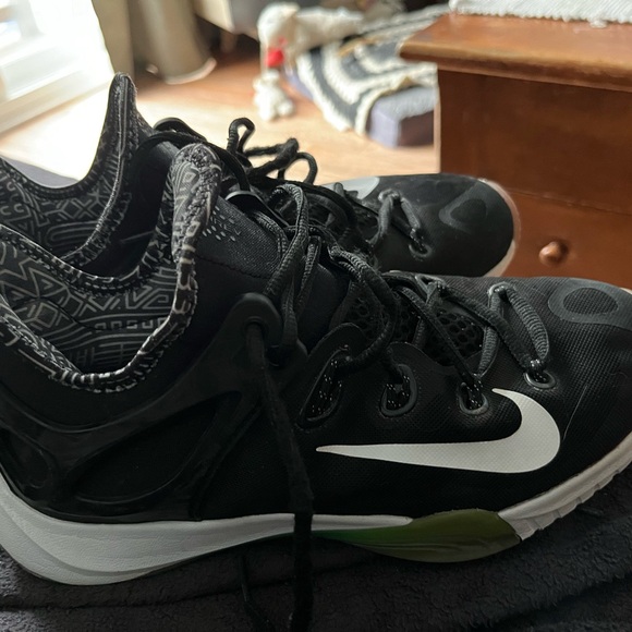 Nike Zoom HyperRev 2015 Be True - Picture 2 of 9